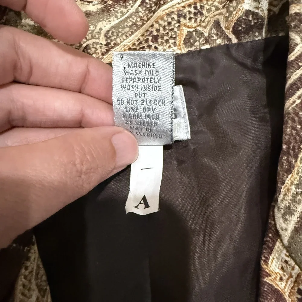 Chicos Size 1 Brown Paisley Design Suit Shiny Dressy Lined Blazer Jacket Festiva